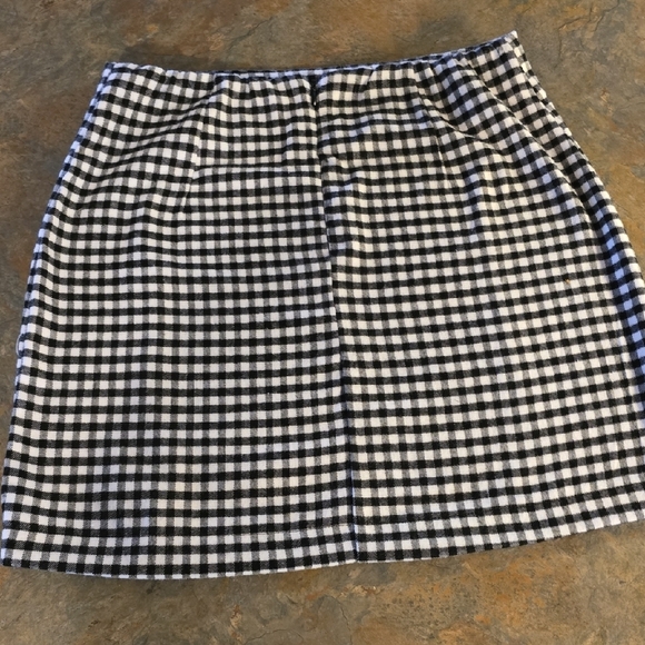 Love on a Hanger Black and White Gingham Pencil Skirt - Picture 2 of 5